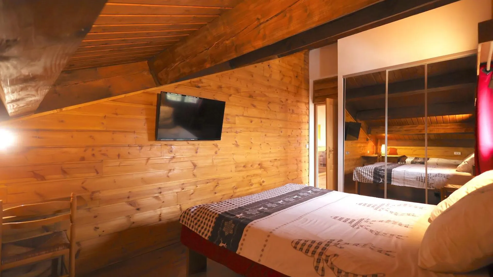 ليز أنغلز Chez Maguy Chambres D'Hotes 0*, Les Angles (Gard)