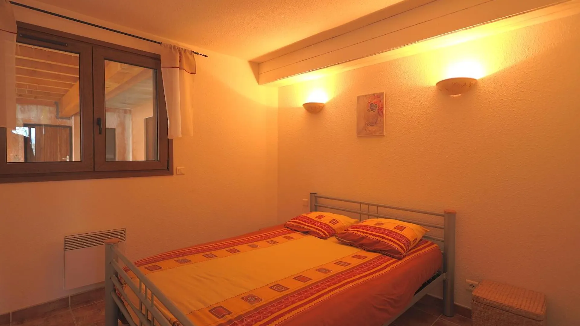 ليز أنغلز Chez Maguy Chambres D'Hotes فندق مبيت وإفطار Les Angles (Gard)